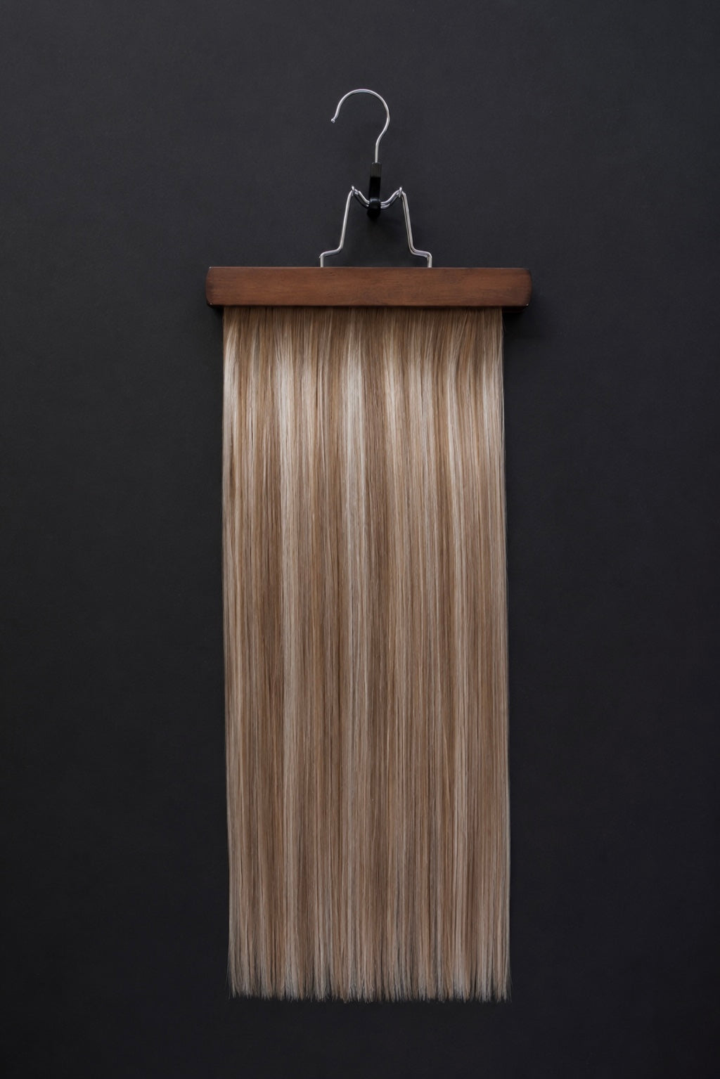 Claire - Dimensional Blonde with Neutral Bronde Blends